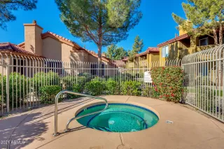 Photo #4: 6287761 Listing