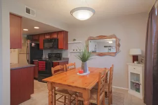 Photo #6: 6287846 Listing