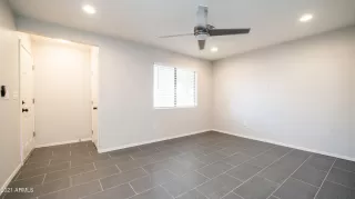 Photo #5: 6287899 Listing