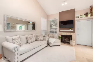 Photo #4: 6287919 Listing