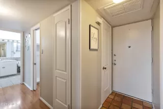 Photo #6: 6287942 Listing