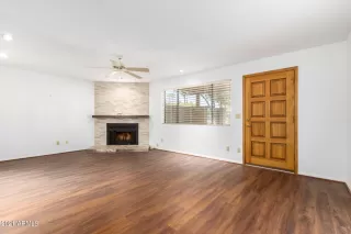 Photo #2: 6287988 Listing