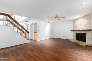 Photo #4: 6287988 Listing