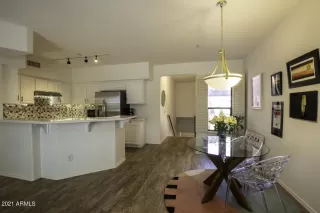 Photo #6: 6288055 Listing