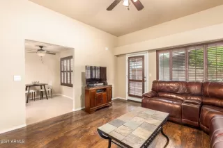 Photo #5: 6288186 Listing