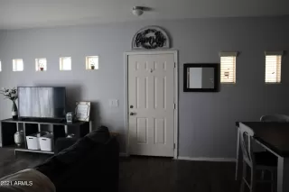 Photo #3: 6288201 Listing