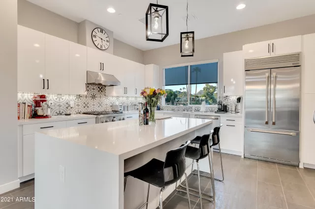 MLS: 6288229 Condo For Sale