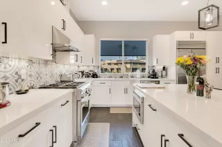 Photo #1: 6288229 Listing