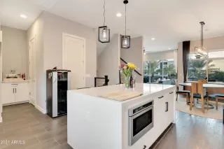 Photo #4: 6288229 Listing