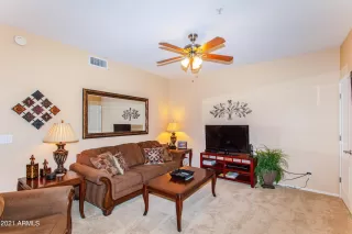 Photo #4: 6288343 Listing