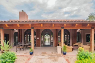 Photo #4: 6288558 Listing