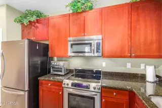 Photo #4: 6288601 Listing