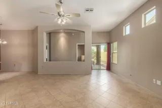 Photo #5: 6288907 Listing