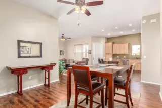 Photo #4: 6288929 Listing