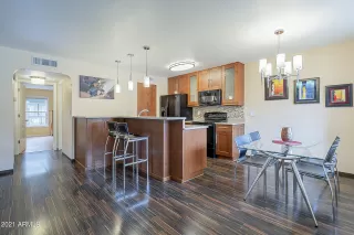 Photo #6: 6288947 Listing