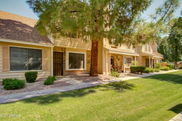 MLS: 6289001 Condo For Sale