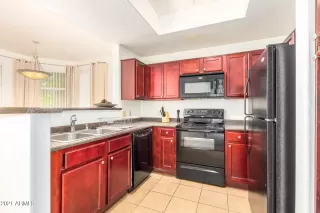 Photo #4: 6289004 Listing