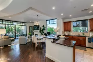 Photo #4: 6289214 Listing 