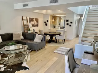 Photo #5: 6289420 Listing