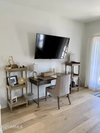 Photo #6: 6289420 Listing