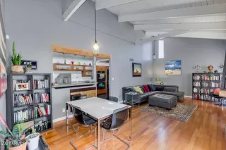 Photo #5: 6289545 Listing