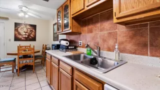 Photo #6: 6289609 Listing