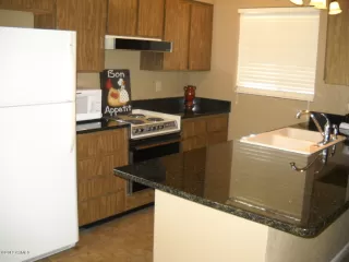 Photo #2: 6289665 Listing