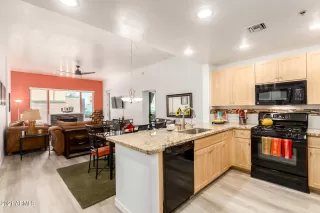 Photo #6: 6289915 Listing 