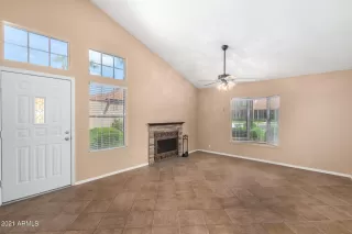 Photo #4: 6289958 Listing