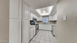 Photo #4: 6290148 Listing