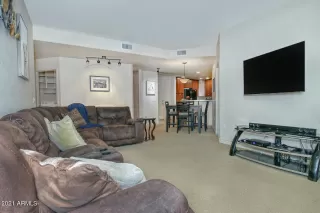 Photo #5: 6290185 Listing 