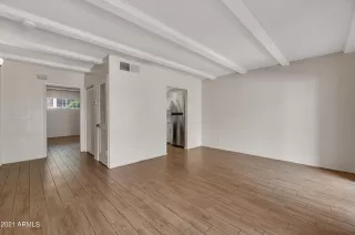 Photo #5: 6290424 Listing