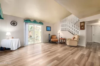 Photo #5: 6290446 Listing