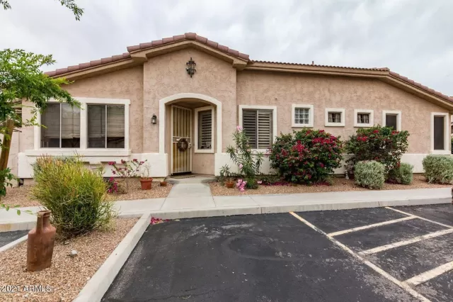 MLS: 6290504 Condo For Sale