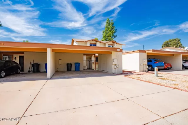 MLS: 6290534 Condo For Sale