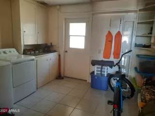 Photo #5: 6290866 Listing