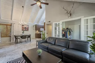 Photo #5: 6290911 Listing