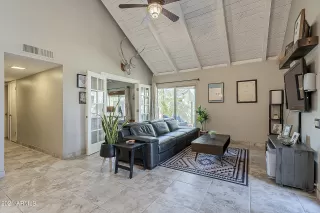 Photo #6: 6290911 Listing