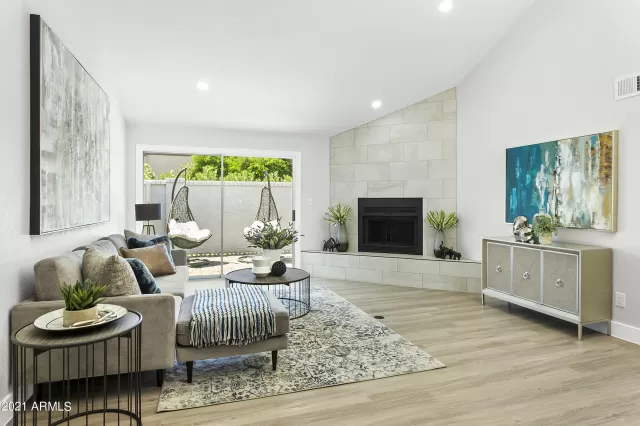 MLS: 6290990 Condo For Sale