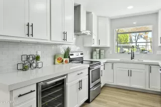 Photo #1: 6290990 Listing 