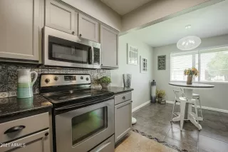 Photo #5: 6291576 Listing