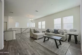 Photo #2: 6291802 Listing