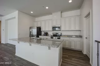 Photo #6: 6291802 Listing