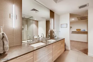 Photo #5: 6291848 Listing