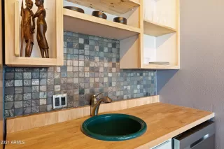 Photo #4: 6291864 Listing