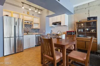 Photo #6: 6291864 Listing