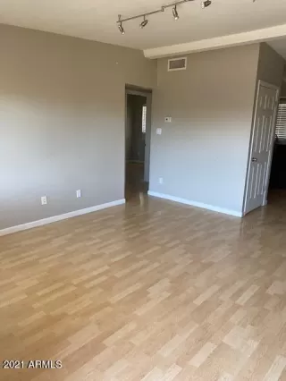 Photo #3: 6292104 Listing