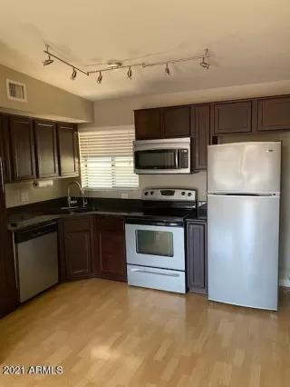 Photo #6: 6292104 Listing