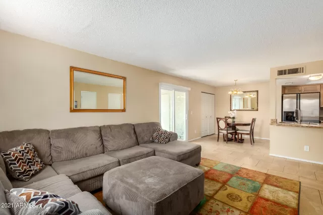 MLS: 6292371 Condo For Sale