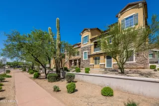 Photo #2: 6292388 Listing